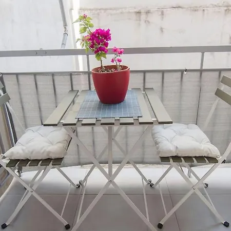 Apartment For 4 Pers At Kerameiko Metro St Athens